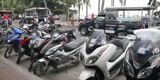 Pattaya police get tough on licences